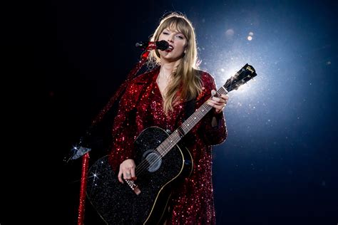 Taylor Swift’s surprise songs from both of her huge Ford Field。